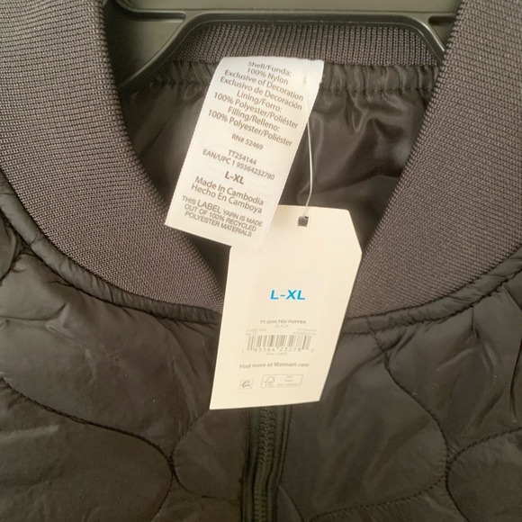 NWT Women’s Black Quilted Puffer vest Nylon Jacket - Picture 8 of 8